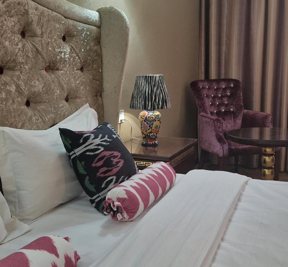 סמרקנד Emirhan Hotel מראה חיצוני תמונה