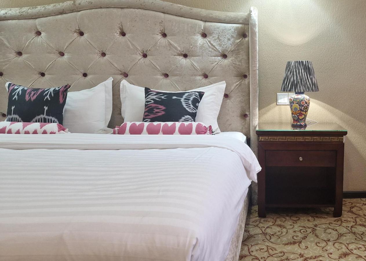 סמרקנד Emirhan Hotel מראה חיצוני תמונה