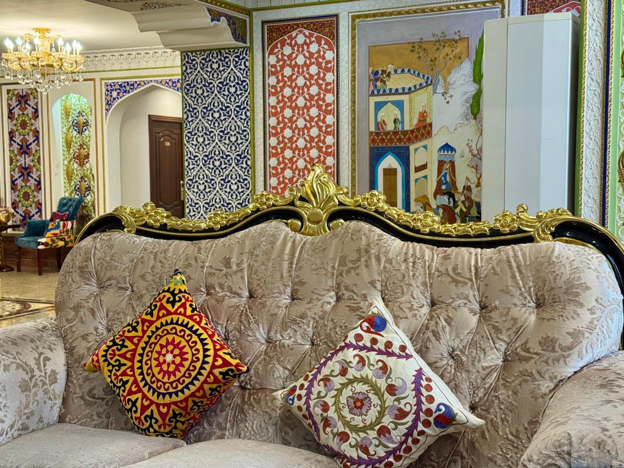 סמרקנד Emirhan Hotel מראה חיצוני תמונה