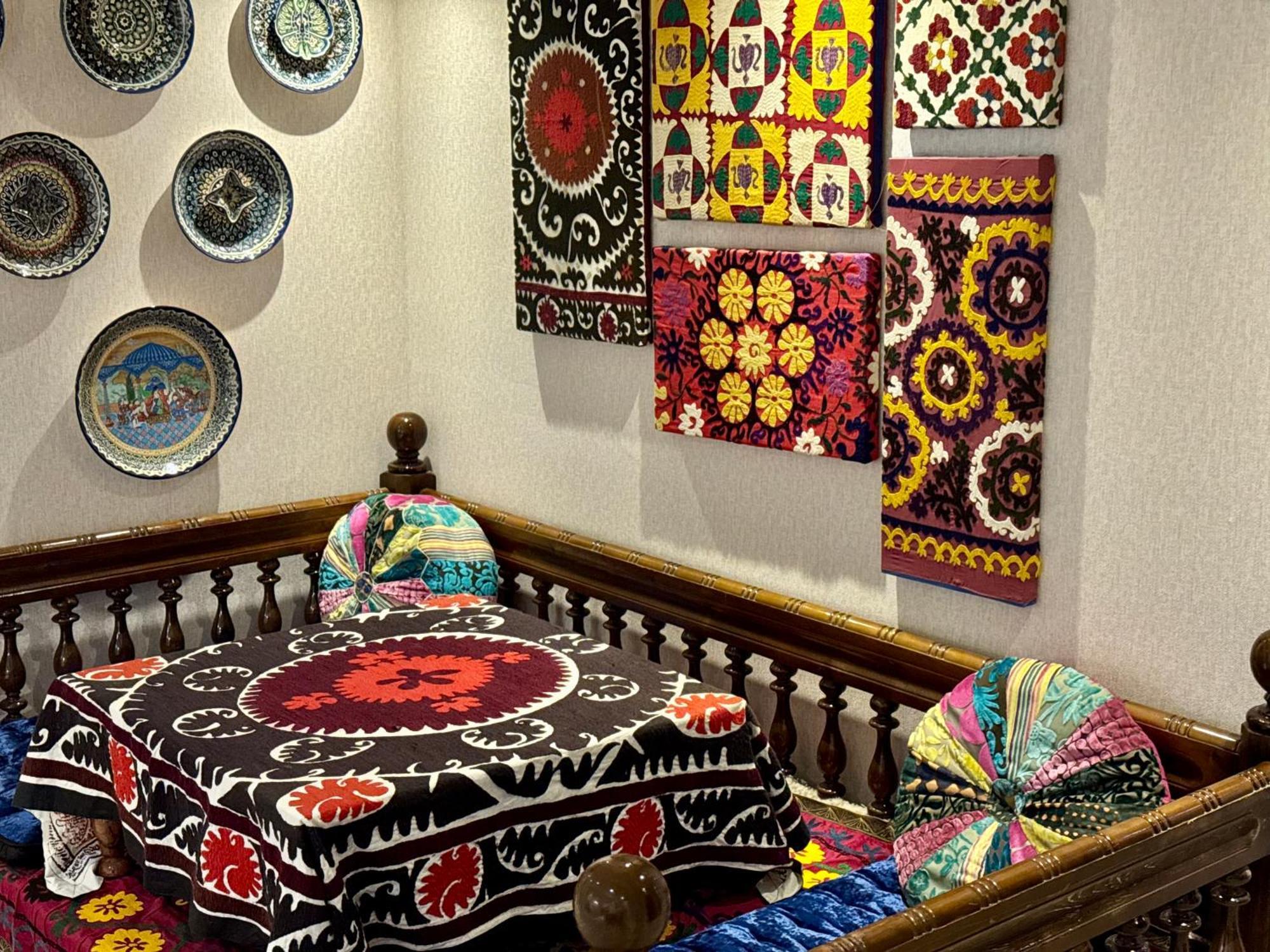 סמרקנד Emirhan Hotel מראה חיצוני תמונה