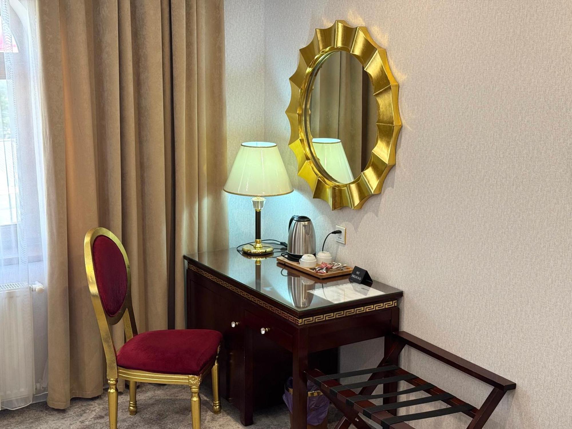סמרקנד Emirhan Hotel מראה חיצוני תמונה