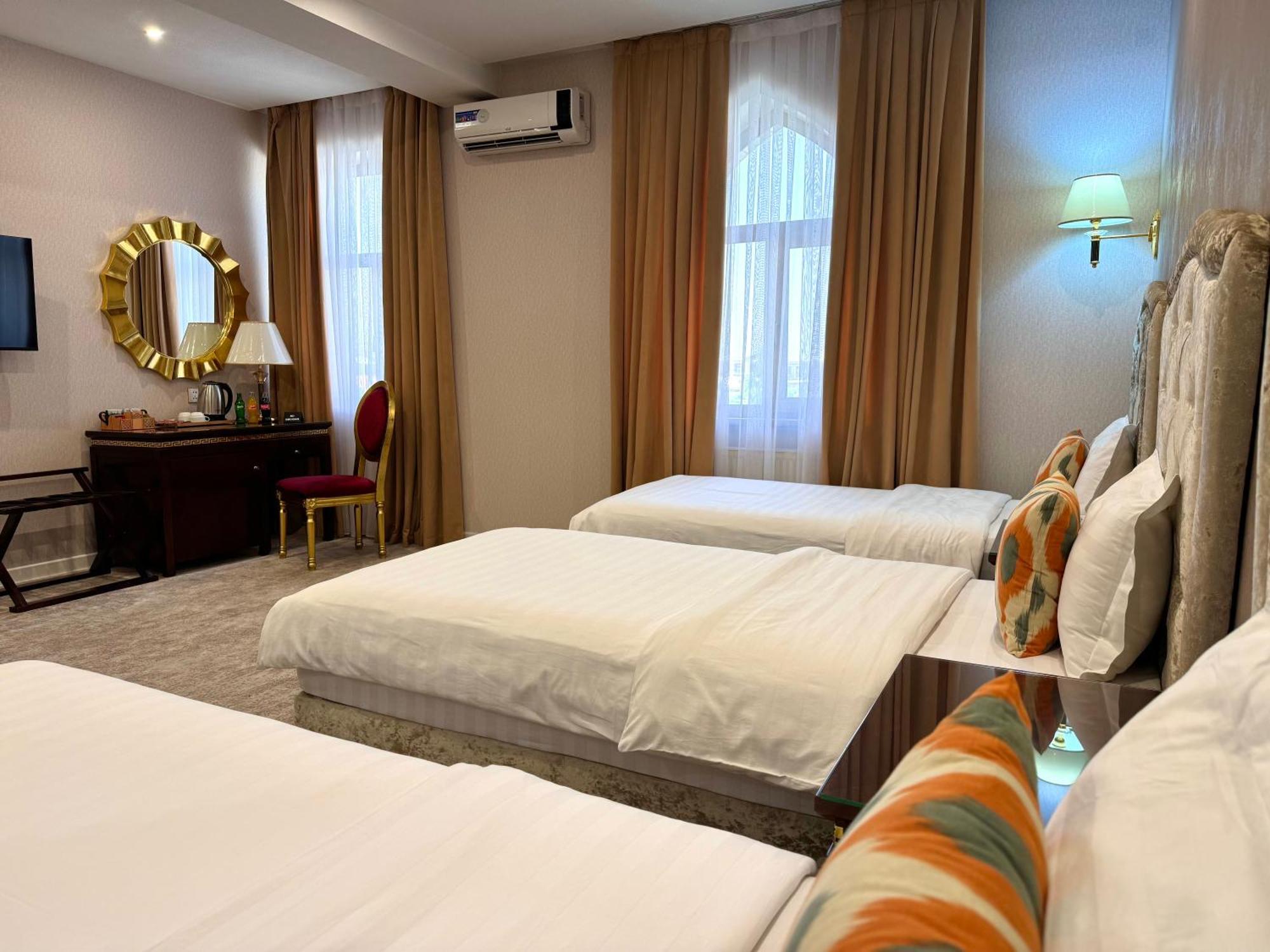 סמרקנד Emirhan Hotel מראה חיצוני תמונה