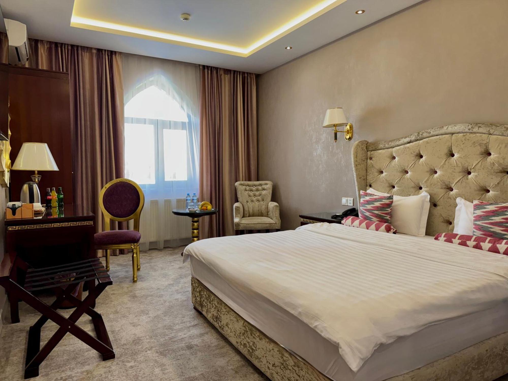 סמרקנד Emirhan Hotel מראה חיצוני תמונה